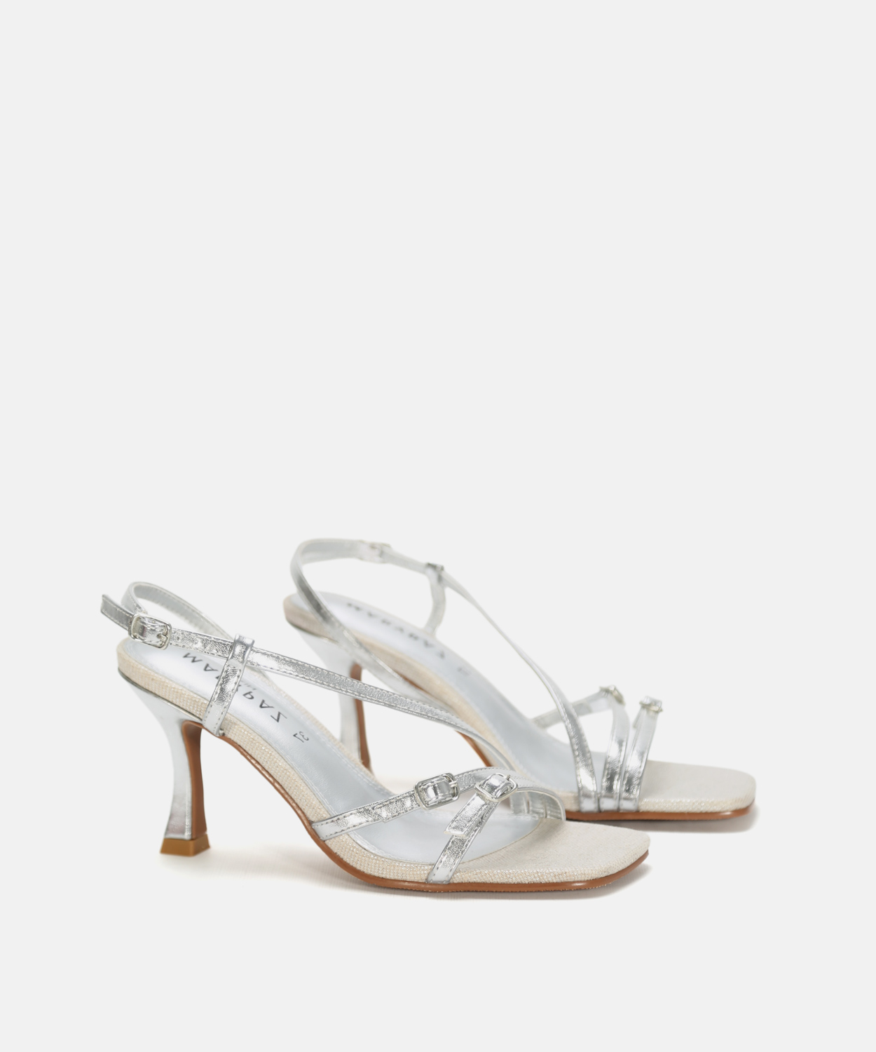 Sand&aacute;lia salto combinada  image number null